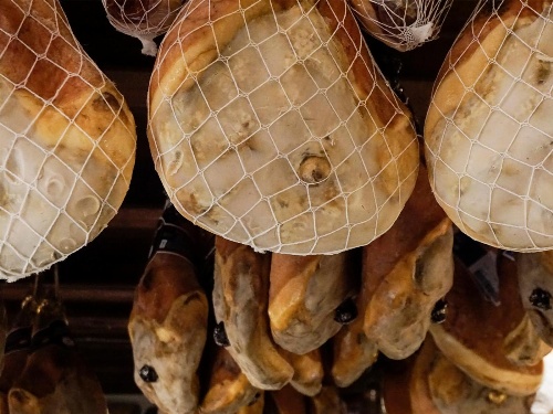 Casa Isolani, Piazza Maggiore image 2