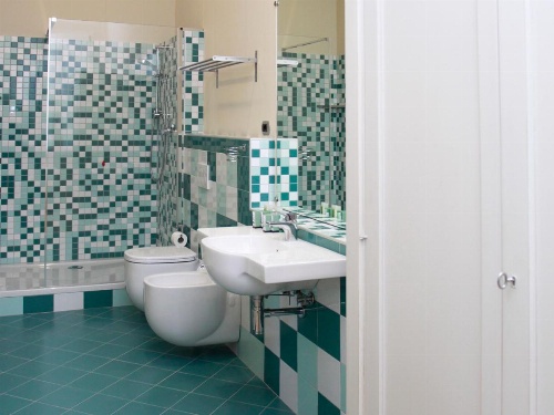 Casa Isolani, Piazza Maggiore image 21