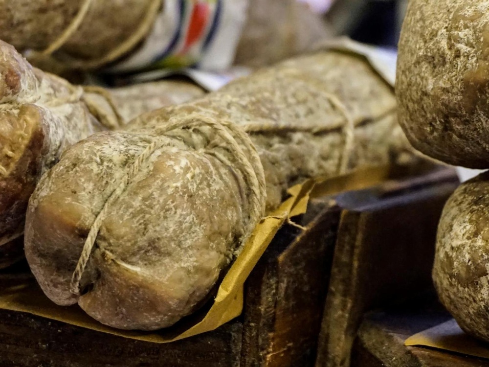 Casa Isolani, Piazza Maggiore Main image